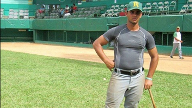 pelotero con poder habria abandonado cuba en busca de las grandes ligas