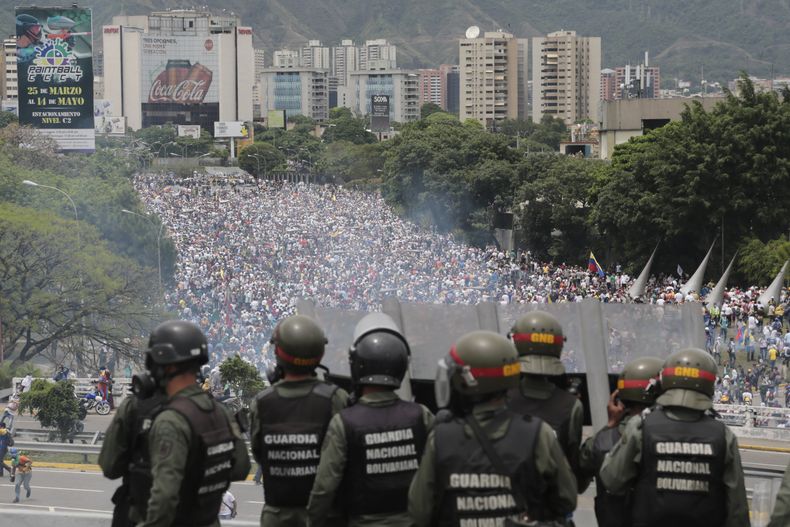 REP-GEN_VENEZUELA-EJERCITO-1.jpg