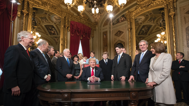 trump presta juramento como 45to presidente de eeuu