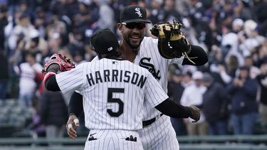 Con jonrón de Abreu, Medias Blancas superan a Rays