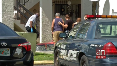 hija va a visitar a sus padres en hialeah y los halla muertos dentro de la casa