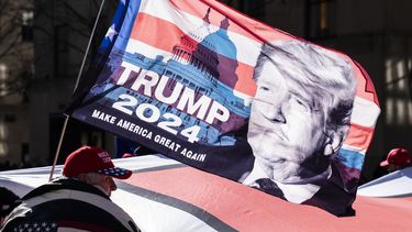 Los republicanos mueven sus piezas, pendientes de Trump