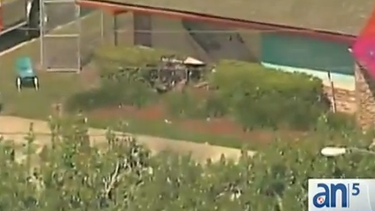 americateve | Un hombre con un largo historial delictivo es buscado por la policía por causar un mortal accidente vehicular que afectó una guardería en Orlando.