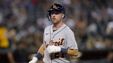 Tigres ganan 6-3 a Diamondbacks con el 1er jonrón de Clemens