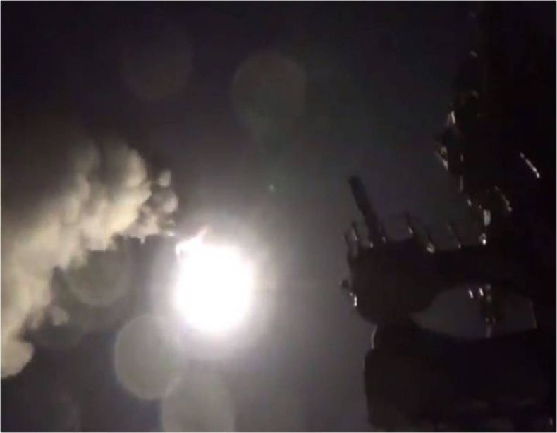 Bombardeo Siria 2.jpg