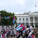 Fuente AP: Biden desea aumentar personal de embajada en Cuba