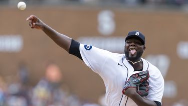 Pineda sufre golpe pero Tigres blanquean a Orioles