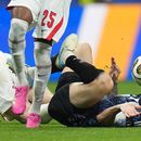 Lionel Messi, de Argentina, cae durante la semifinal ante Inglaterra, el miércoles 15 de julio de 2026 en Atlanta (AP Foto/Stephanie Scarbrough)
