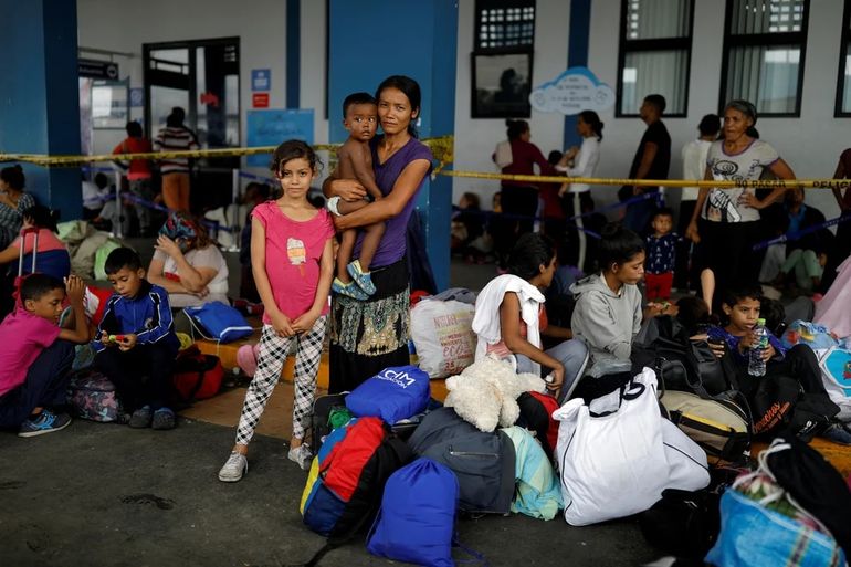 Venezolanos cruzando el Tapón del Darién (AP Photo/Fernando Vergara/Archivo)