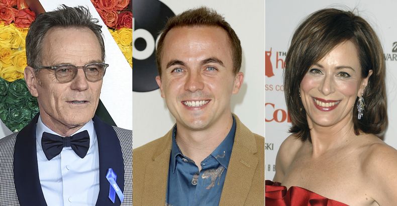 Bryan Cranston en la 73a edición anual de los Premios Tony en Nueva York el 9 de junio de 2019, izquierda, Frankie Muniz en la gira de prensa de verano de la Asociación de Críticos de Televisión de Disney/ABC 2018 en Beverly Hills, California, el 7 de agosto de 2018. centro, y Jane Kaczmarek en la colección de vestidos rojos de Heart Truth durante la Semana de la Moda en Nueva York el 13 de febrero de 2009. (Foto AP)