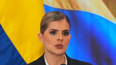 La presidenta de Costa Rica, Laura Fernández, habla durante una conferencia de prensa conjunta con el presidente de Colombia, Abelardo de la Espriella, en Barranquilla, Colombia, el martes 22 de septiembre de 2026. (Foto AP/Vanexa Romero)