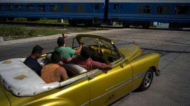 Cuba estrena un tren chino dentro de su reforma ferroviaria
