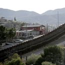 Pentágono enlista posibles proyectos afectados por muro