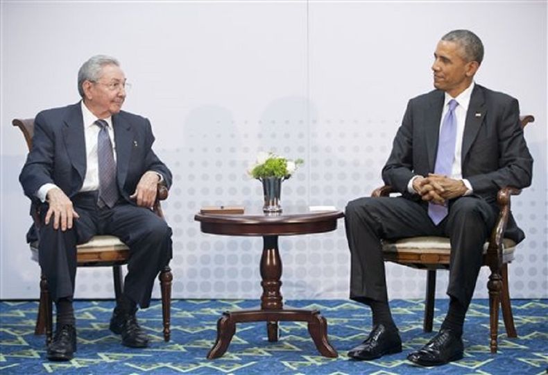 OBAMA Y RAUL CASTRO.jpg