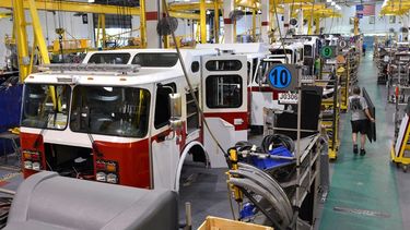 americateve | Las nóminas agricolas crearon 248.000 puestos de trabajo en septiembre. Se afianza la posibilidad de una suba de tasas de la Reserva Federal en 2015