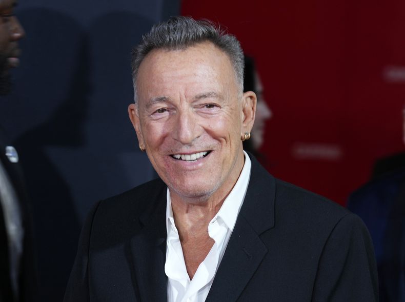 ARCHIVO - Bruce Springsteen durante el estreno del documental Road Diary: Bruce Springsteen and The E Street Band, durante el Festival Internacional de Cine de Toronto, el 8 de septiembre de 2024. (AP Foto/Chris Pizzello, Archivo)