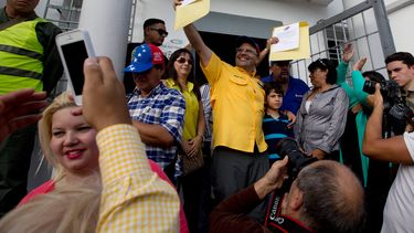 Gran victoria de oposición venezolana derriba temor a fraude