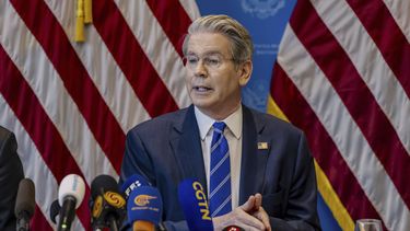 El secretario del Tesoro de EEUU, Scott Bessent, durante una conferencia de prensa en Ginebra, Suiza, el 12 de mayo de 2025. (Jean-Christophe Bott/Keystone vía AP)