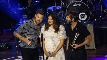Luke Combs, Dan + Shay son homenajeados en Premios ACM