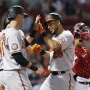 Orioles blanquean 10-0 a Medias Rojas: Ramón Urías jonronea