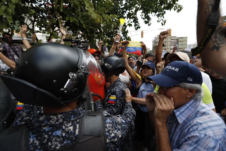 AMS-GEN_VENEZUELA-CRISIS_POLITICA-1.jpg