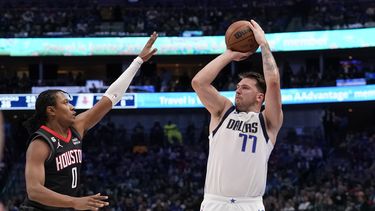 Con otro triple-doble de Doncic, Mavs superan a Rockets