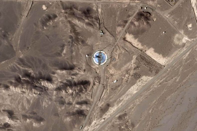Esta fotografía satelital de Planet Labs PBC muestra una plataforma de lanzamiento con marcas de quemaduras, en el puerto espacial Imán Jomeini, en la provincia iraní de Semnan, el miércoles 24 de septiembre de 2025. (Planet Labs PBC vía AP)