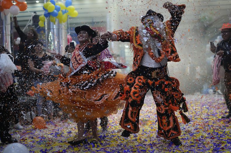 AMS-GEN BOLIVIA-CARNAVAL