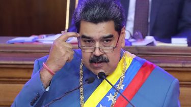 las autoridades suizas encontraron mas de 10 mil millones de dolares en fondos sospechosos vinculados al regimen de maduro