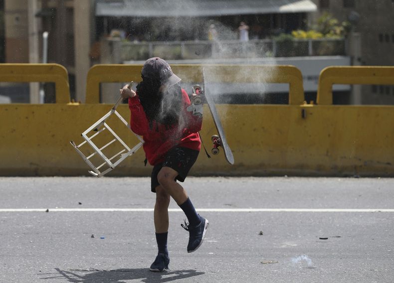 AMS-GEN_VENEZUELA-PROTESTAS_IMPLEMENTOS-3.jpg