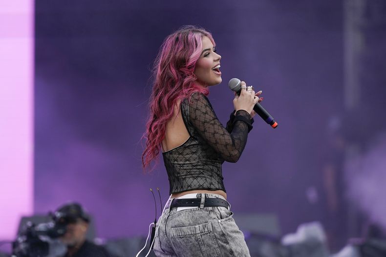 La cantante estadounidense Delilah durante su concierto en el festival Arre en la Ciudad de México el domingo 8 de septiembre de 2024. (Foto AP/Felix Marquez)
