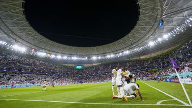 Qatar cae 3-1 ante Senegal y el anfitrión está casi afuera