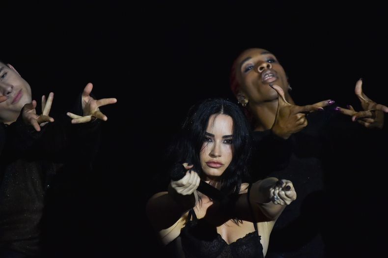 Demi Lovato presenta su espectáculo One Night Only el domingo 26 de octubre de 2025 en el Hollywood Palladium de Los Ángeles. (Foto Richard Shotwell/Invision/AP)