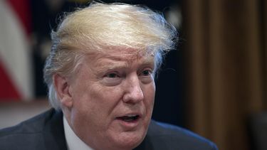McConnell critica tácticas de seguridad fronteriza de Trump