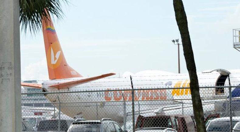 Un avión de la flota oficial de Conviasa está detenido en Miami desde el pasado mes de mayo por una revisión millonaria