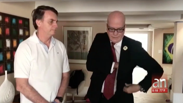 el presidente electo de brasil, jair bolsonaro recibe a lider del exilio cubano  orlando gutierrez