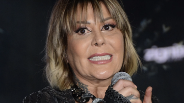alejandra guzman, en quirofano para una intervencion de emergencia