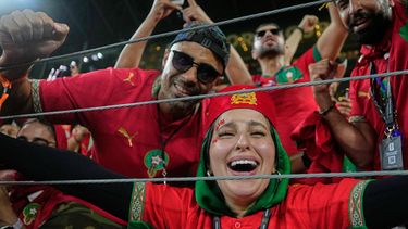 Aficionados marroquíes festejan la victoria de su país sobre Holanda en los dieciseisavos de final de la Copa del Mundo, el lunes 29 de junio de 2026 en Monterrey (AP Foto/Ricardo Mazalan)