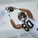 Jimmy Graham, tight end de los Saints de Nueva Orléans, entrena el miércoles 26 de julio de 2023 (AP Foto/Gerald Herbert)