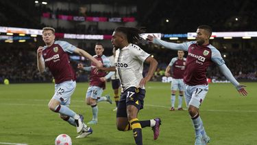 Everton pierde con Burnley y está cerca de zona de descenso