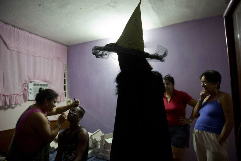 REP-GEN_CUBA-HALLOWEEN-0.jpg