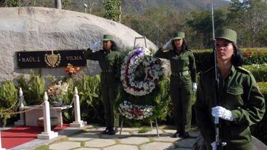 Varios documentos oficiales aseguran que, como Juan Almeida y Raúl Castro, Fidel será sepultado en su comandancia de la Sierra Maestra.