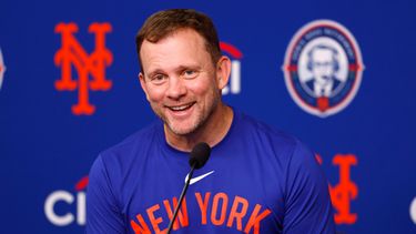 El mánager interino Andy Green de los Mets de Nueva York responde a preguntas durante una rueda de prensa, el domingo 20 de septiembre de 2026, en Nueva York. (AP Foto/Noah K. Murray)