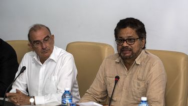 Gobierno colombiano y FARC firman nuevo acuerdo de paz