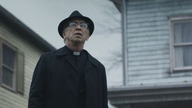 Esta imagen publicada por Warner Bros. Pictures muestra a Steve Coulter en una escena de The Conjuring: Last Rights. (Warner Bros. Pictures vía AP)