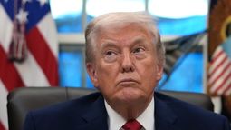 El presidente Donald Trump durante un evento en el Despacho Oval de la Casa Blanca, el jueves 29 de enero de 2026, en Washington. (AP Foto/Allison Robbert)