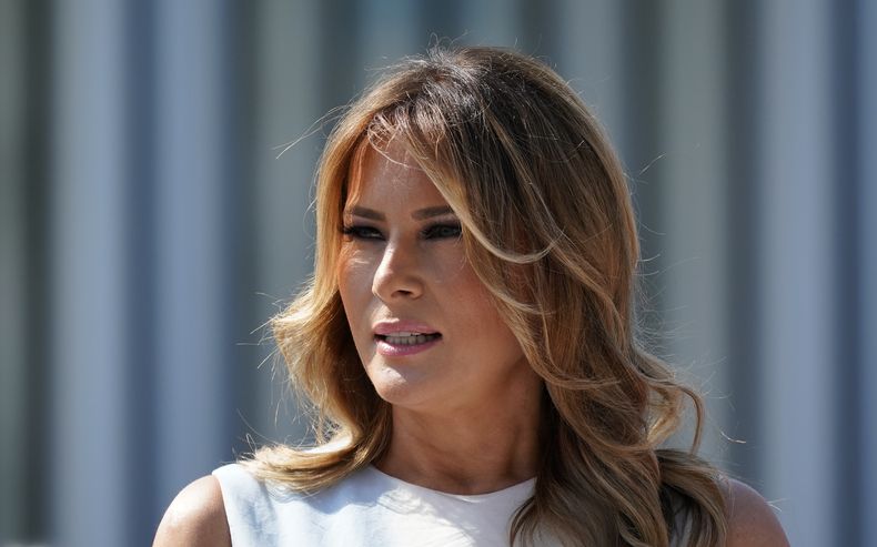 AMN-GEN_MELANIA_TRUMP-LIBRO-0.jpg