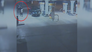 roban billetera en gasolinera en coral gables
