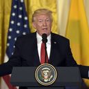Trump viaja al exterior en medio del caos en Washington