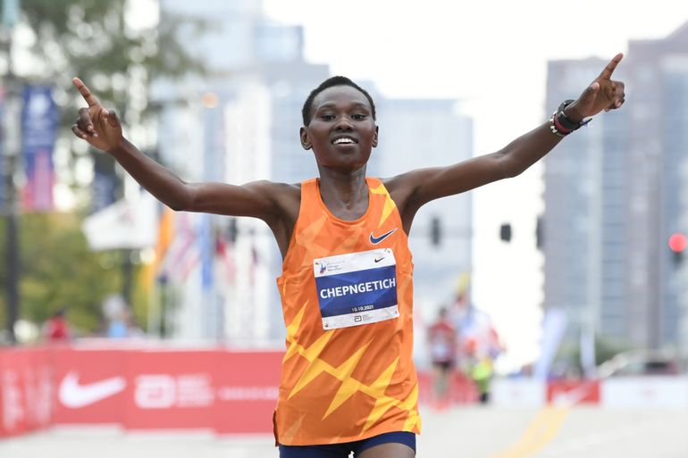 Chicago: Etíope Abdiwak y keniana Chepngetich ganan maratón
